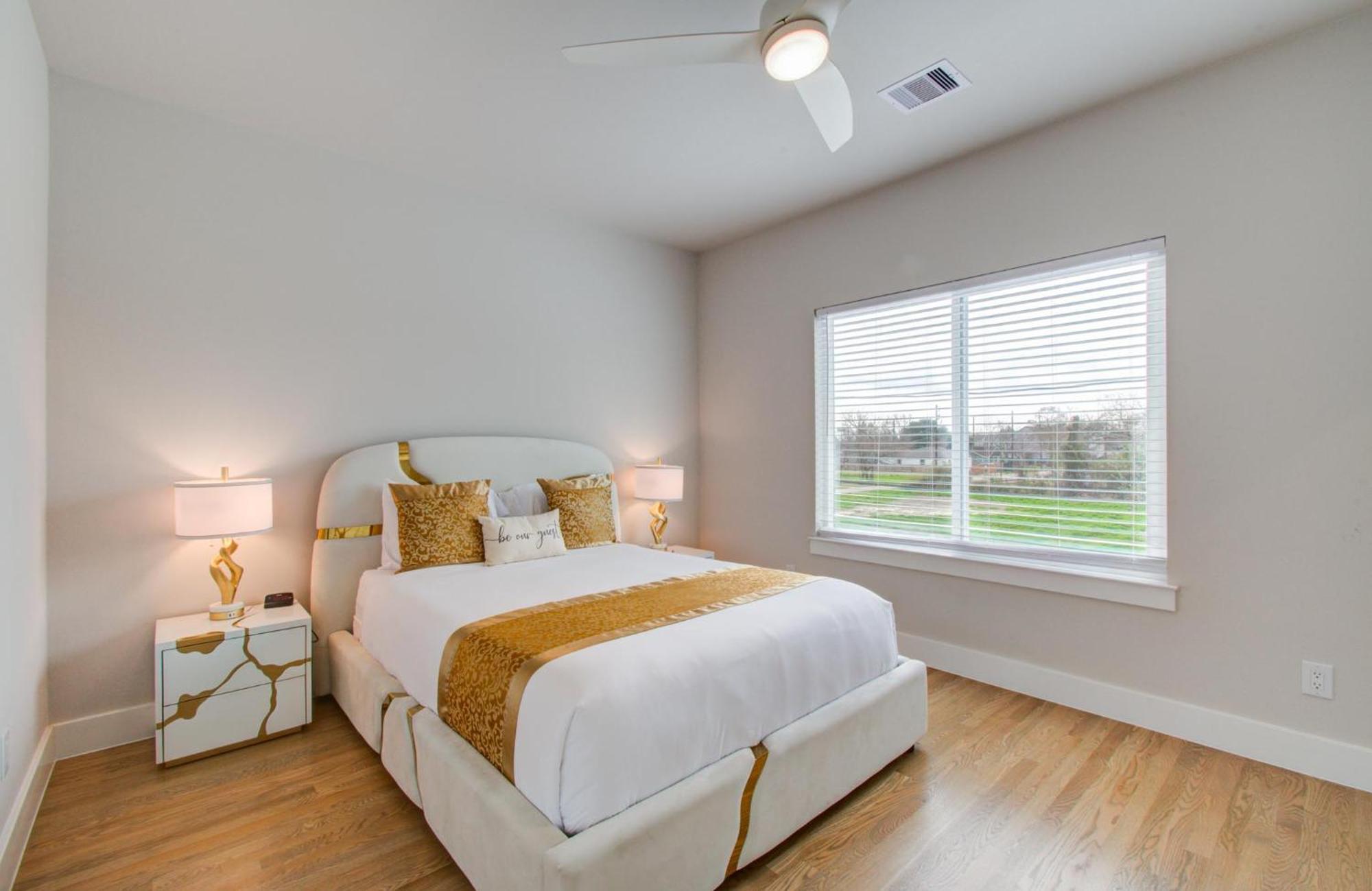 Holiday home Comfort Exceed In This 3 Bedroom Premium In Houston!