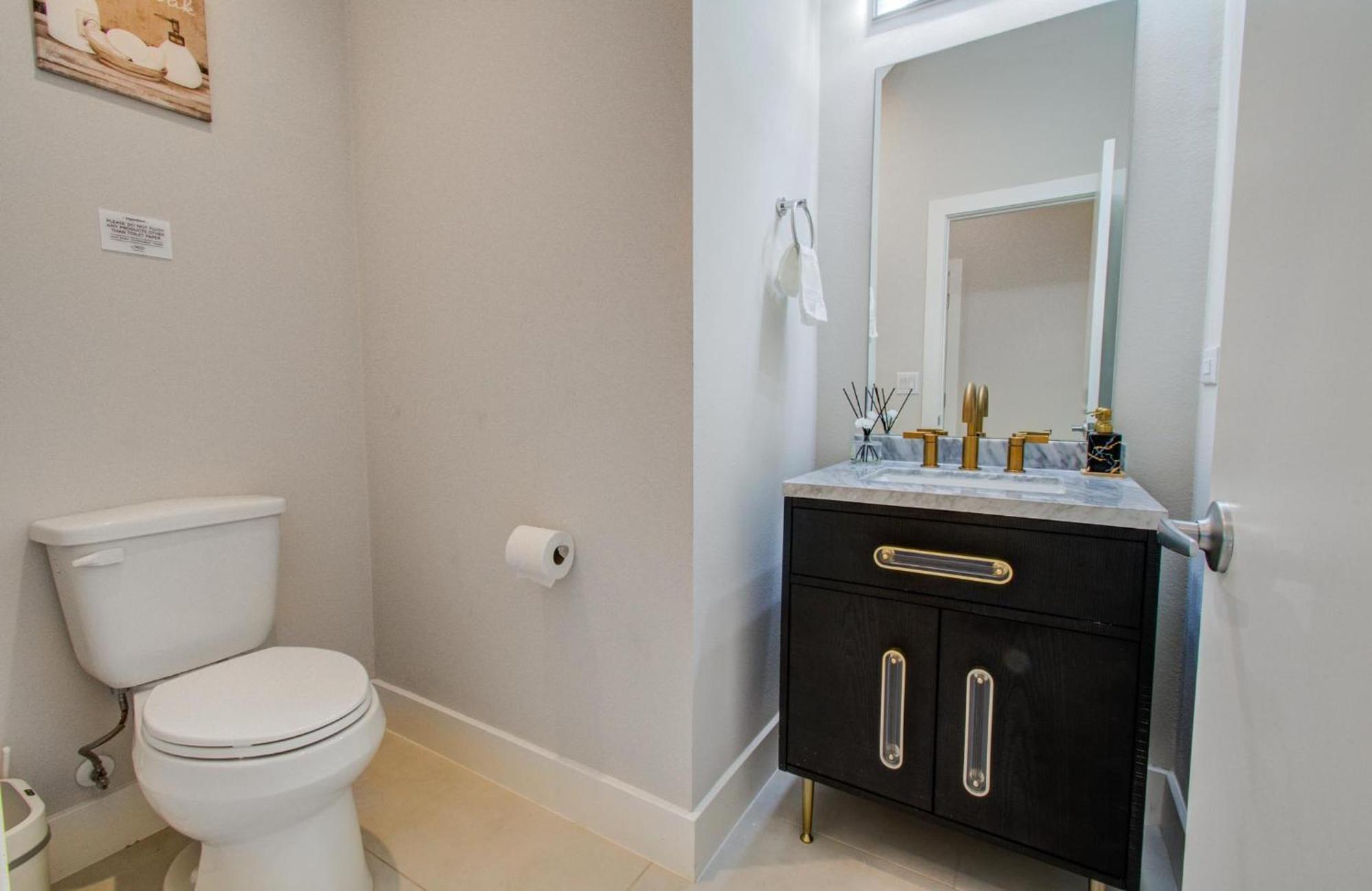 Holiday home Comfort Exceed In This 3 Bedroom Premium In Houston! Houston